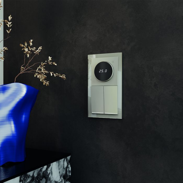 Терморегулятор электронный VOLTUM S70 с индикацией и датчиком, для теплого пола, (шелк)