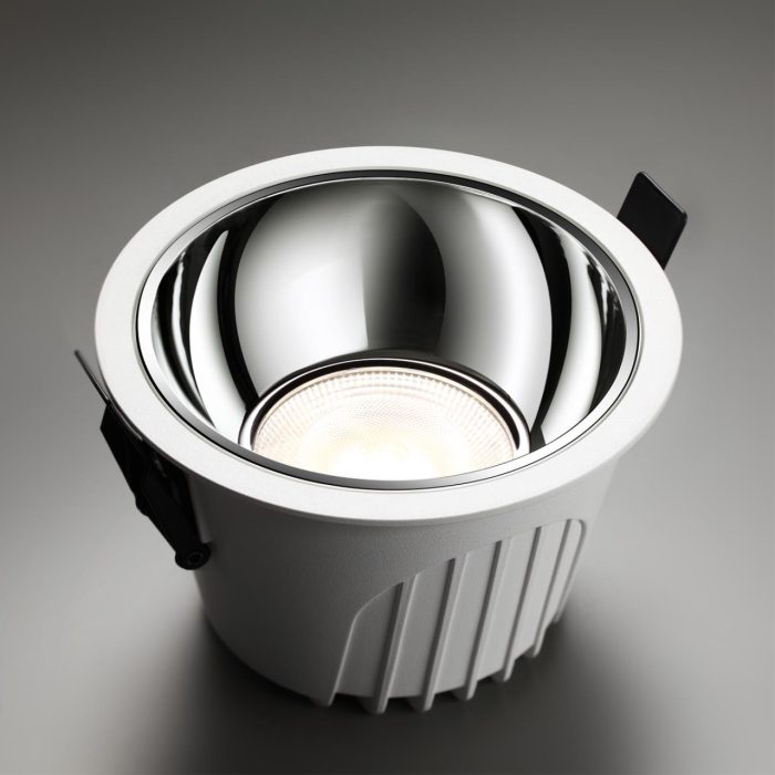 Встраиваемый светильник NOVOTECH KNOF, корпус белый/рефлектор хром, LED, LED 20W, 4000K